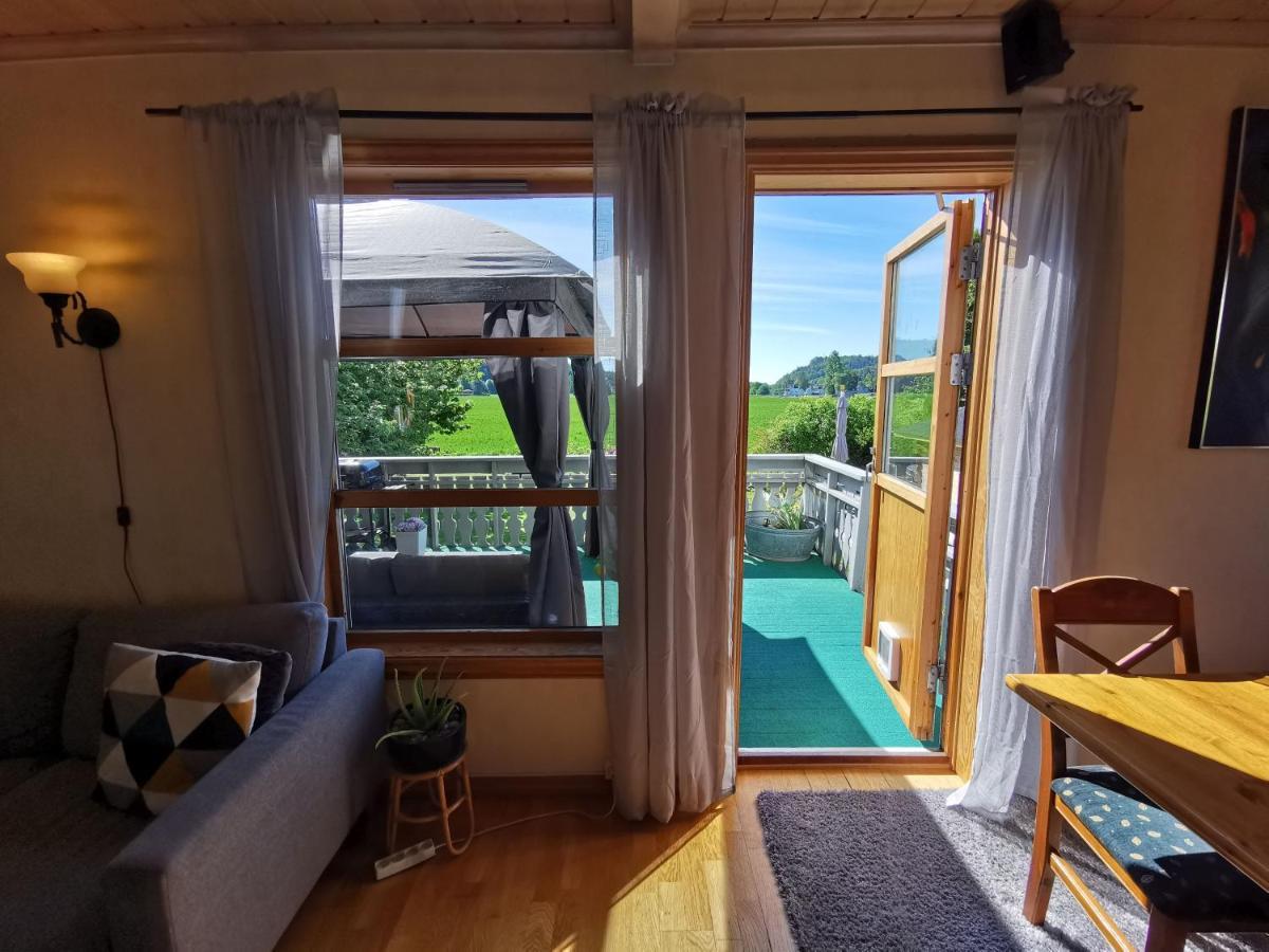 Mikael'S Bed & Spa Apartment 桑讷菲尤尔 外观 照片