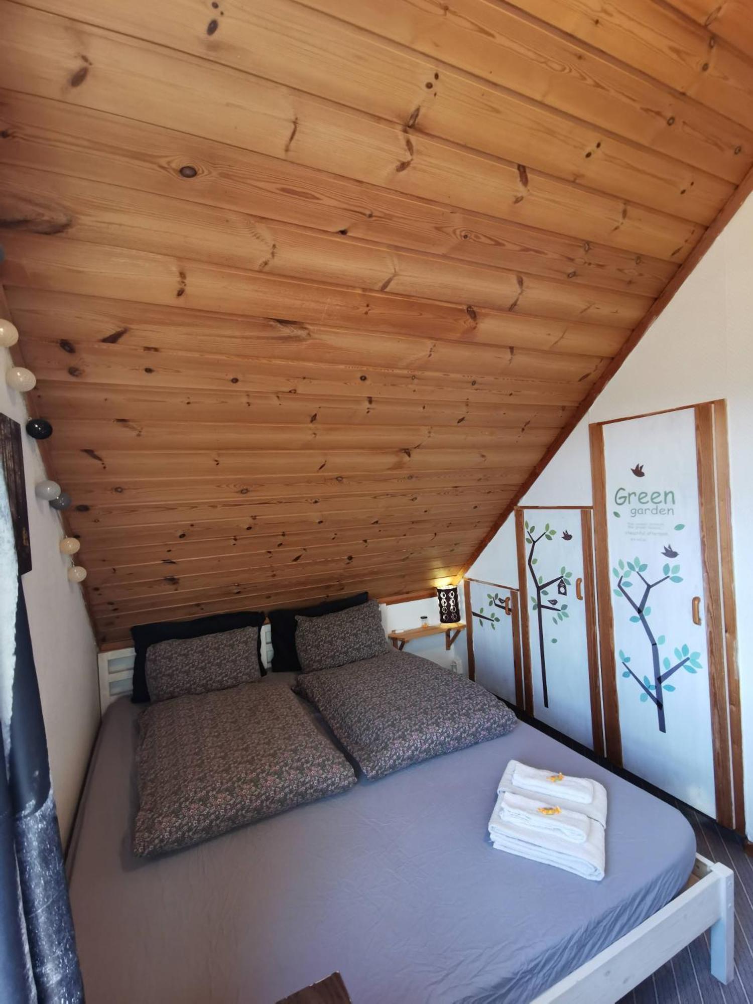 Mikael'S Bed & Spa Apartment 桑讷菲尤尔 外观 照片